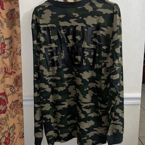 Invisible True Religion shirt. Adult Medium. - Picture 2 of 2